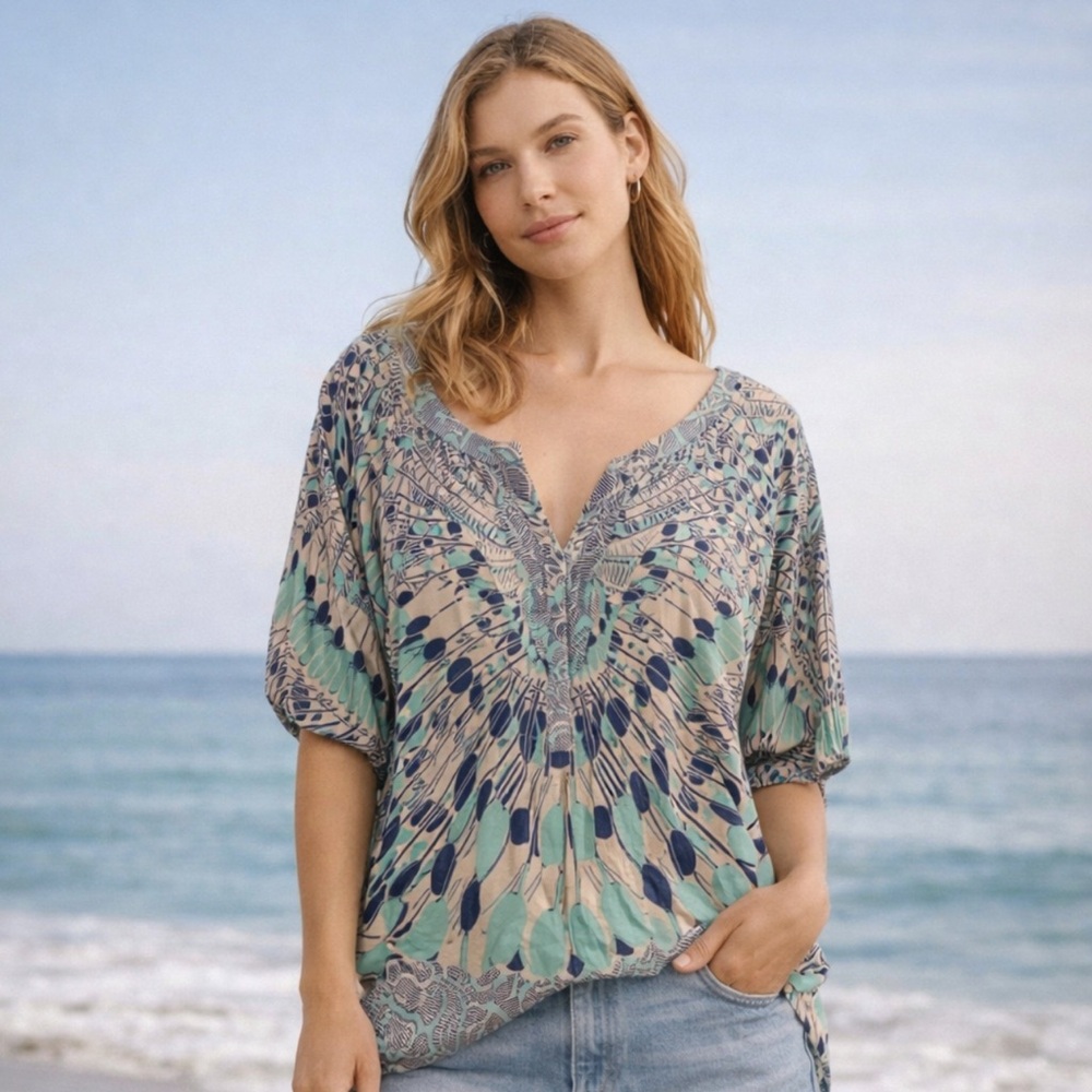 BCBG Max Azria Printed Flowy Blouse
Split Neck Lightweight Top